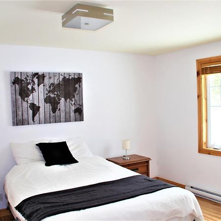 Maison Accueillante - Spa, Fleuve Et Montagnes! 프티트-리비에르-생-프랑수아 외부 사진